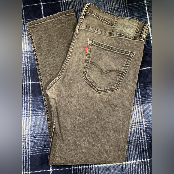 👖Vintage Levi's® Men's 508® Regular-Fit Tapered Leg Jeans - Black - Size 34x30 - Picture 1 of 4